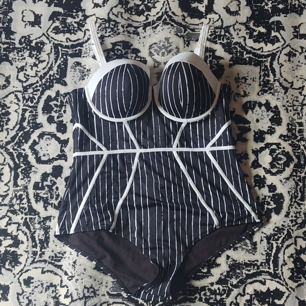 Reserved Nightmare Before Christmas Torrid 3 S…